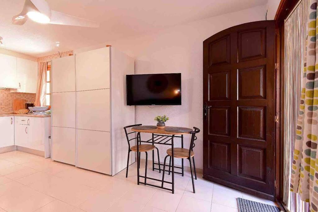 Violeta Apartment Los Urrutias ภายนอก รูปภาพ